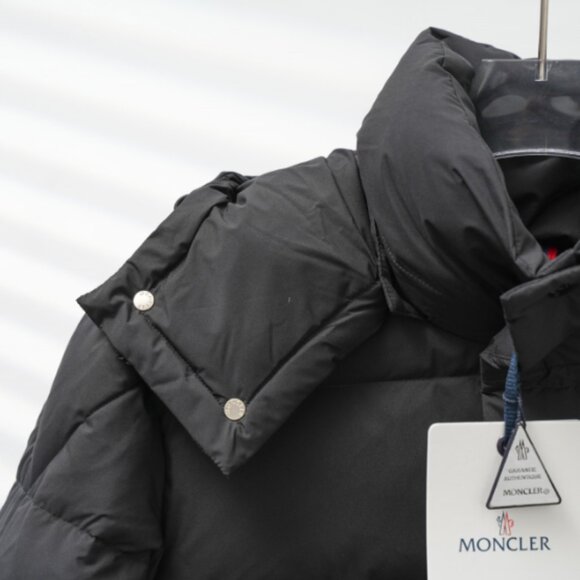 Moncler Maya 70 puffer jacket - Picture 6 of 9